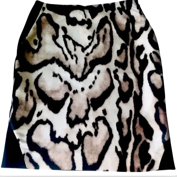 🆕 Diane Von Furstenberg Beige and Black Tiger Patterned Pencil Skirt Size 4