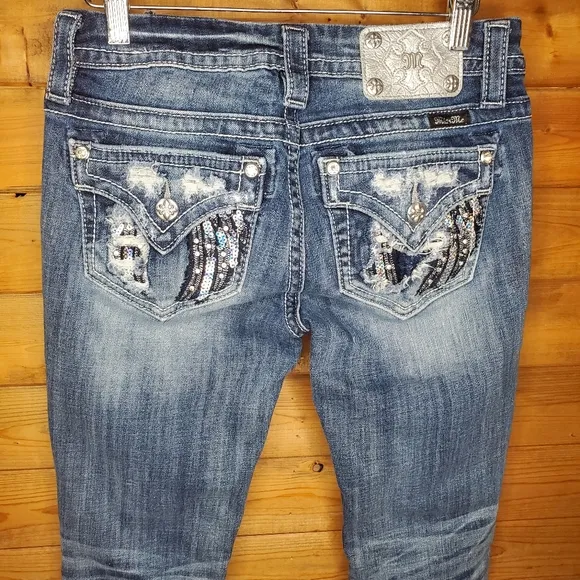 ❤️ Miss Me Jeans skinny medium-dark distressed rhinestone sequins washed…
