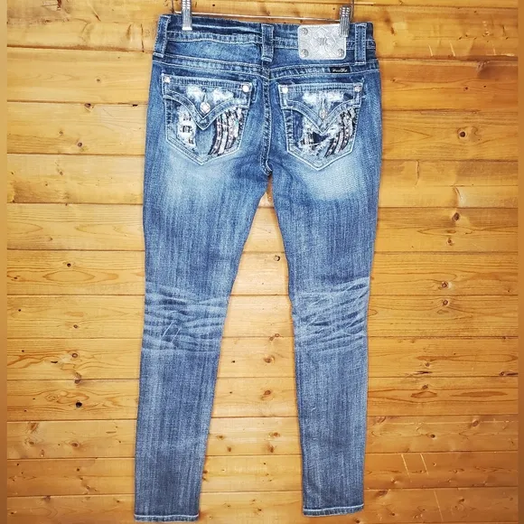 ❤️ Miss Me Jeans skinny medium-dark distressed rhinestone sequins washed…