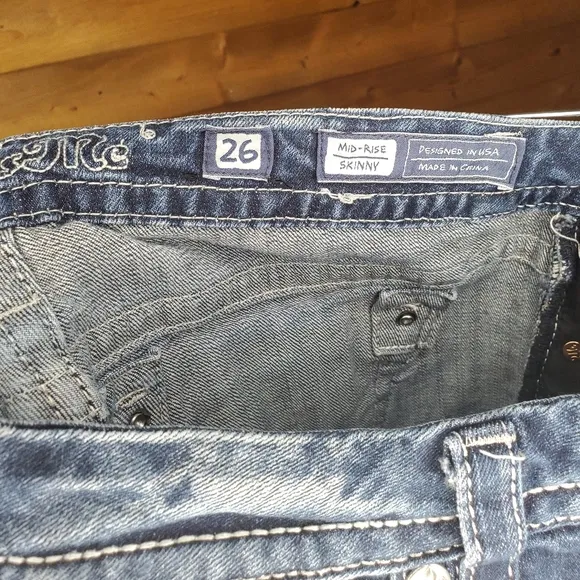 ❤️ Miss Me Jeans skinny medium-dark distressed rhinestone sequins washed…