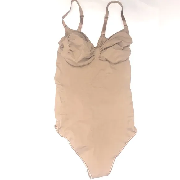(B10) NEW SKIMS Shapewear Thong Bodysuit, Mica, Size 4X, NWOT