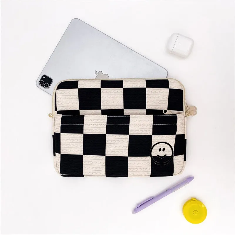 Classic Minimalist Checkboard Smiley Face iPad Laptop Bag, 11/13/15inch iPad Sleeve, iPad Bag