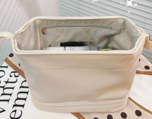 Cloud-shaped Cosmetic Bag, Large-capacity PU Layered Cosmetic Storage Bag for Women, Portable, Waterproof, Multi-functional Storage Bag for Business Trips C-241204-3