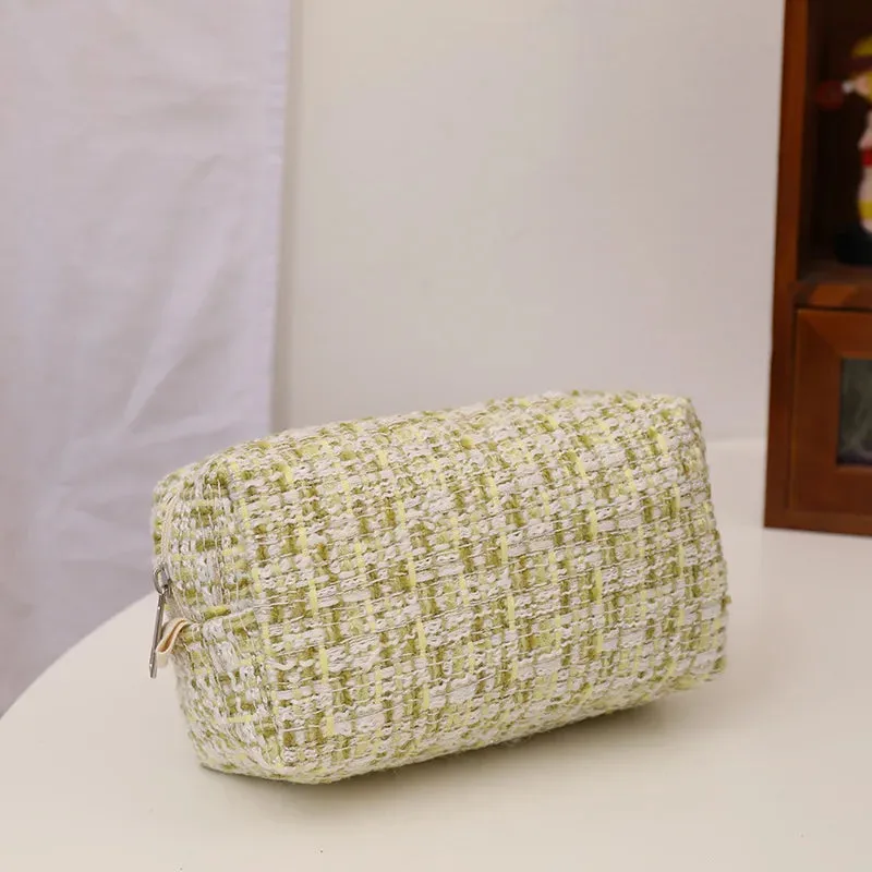 Cute Customizable Velvet Makeup Bag 🎀 | Kawaii Plaid Travel Pouch ✨ | Perfect Birthday Gift 🎁