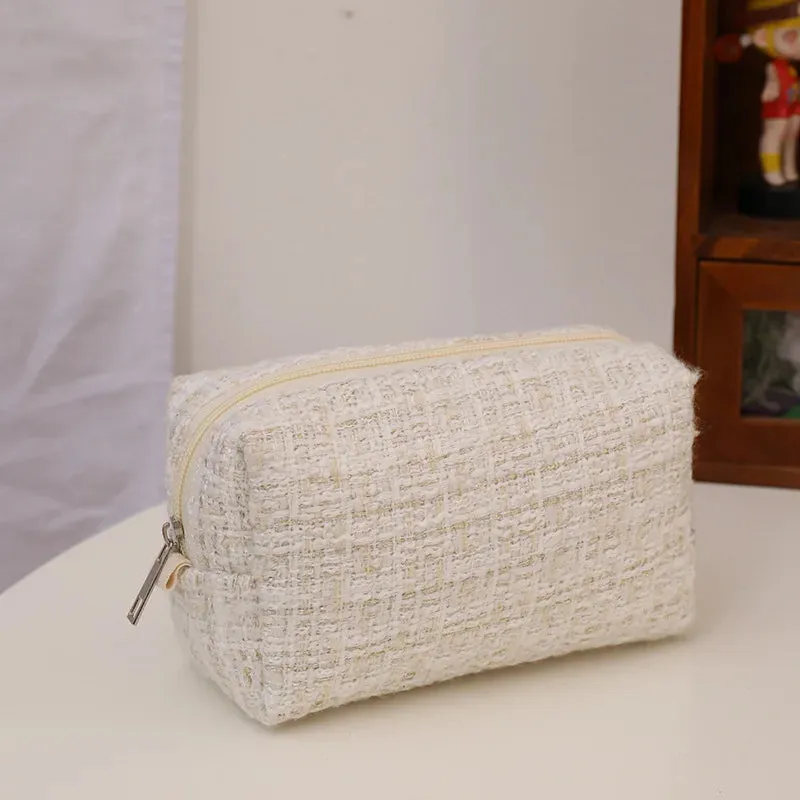 Cute Customizable Velvet Makeup Bag 🎀 | Kawaii Plaid Travel Pouch ✨ | Perfect Birthday Gift 🎁