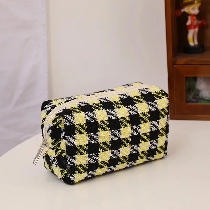 Cute Customizable Velvet Makeup Bag 🎀 | Kawaii Plaid Travel Pouch ✨ | Perfect Birthday Gift 🎁