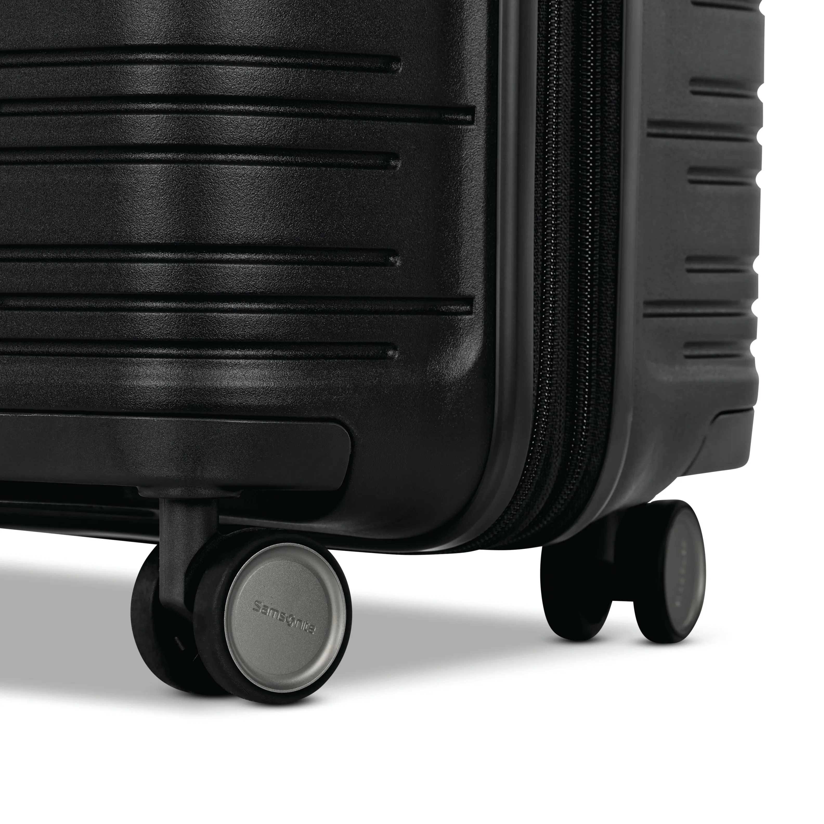 Elevation Plus Carry-On 22x14x9 Spinner Luggage
