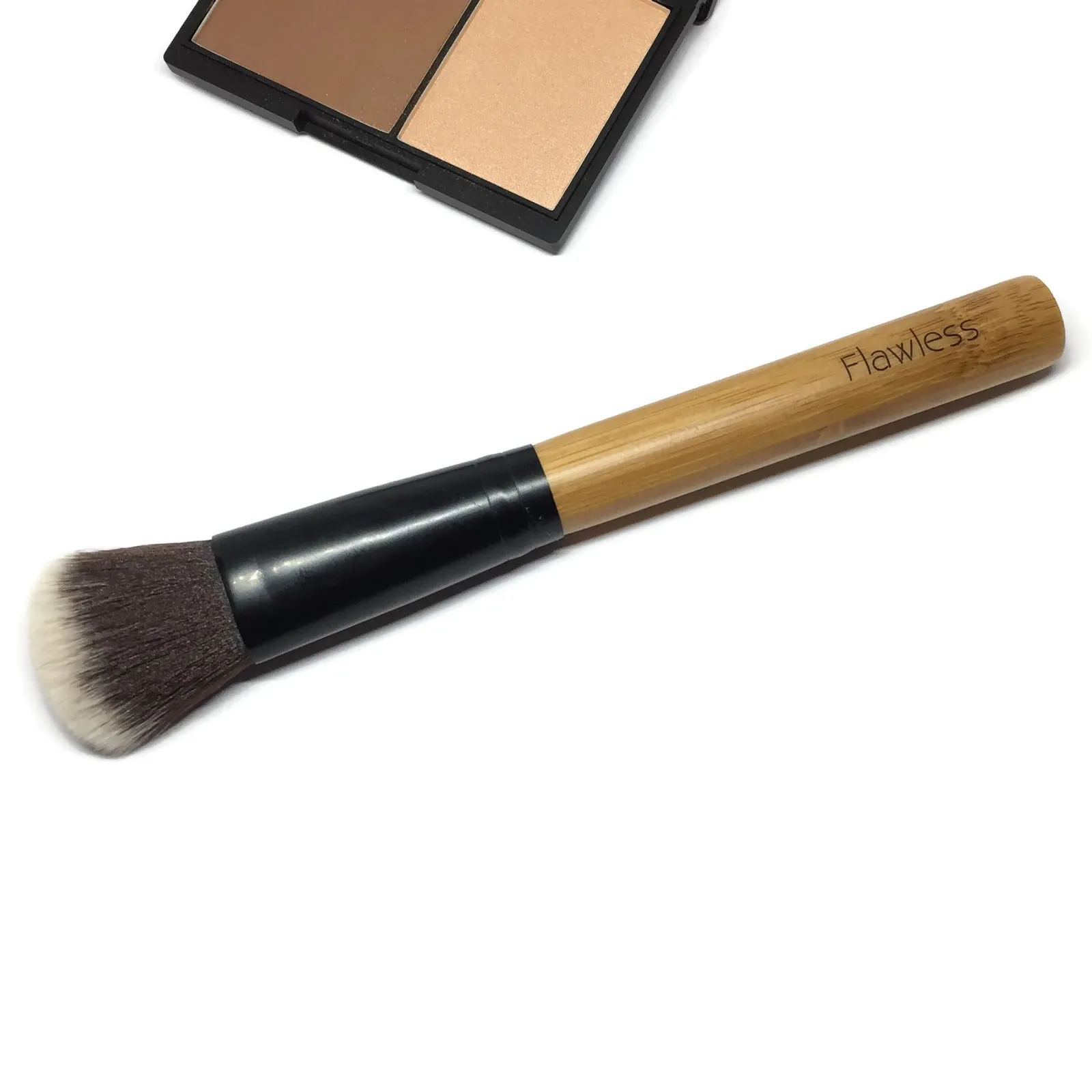 Flawless Bamboo Contour Brush