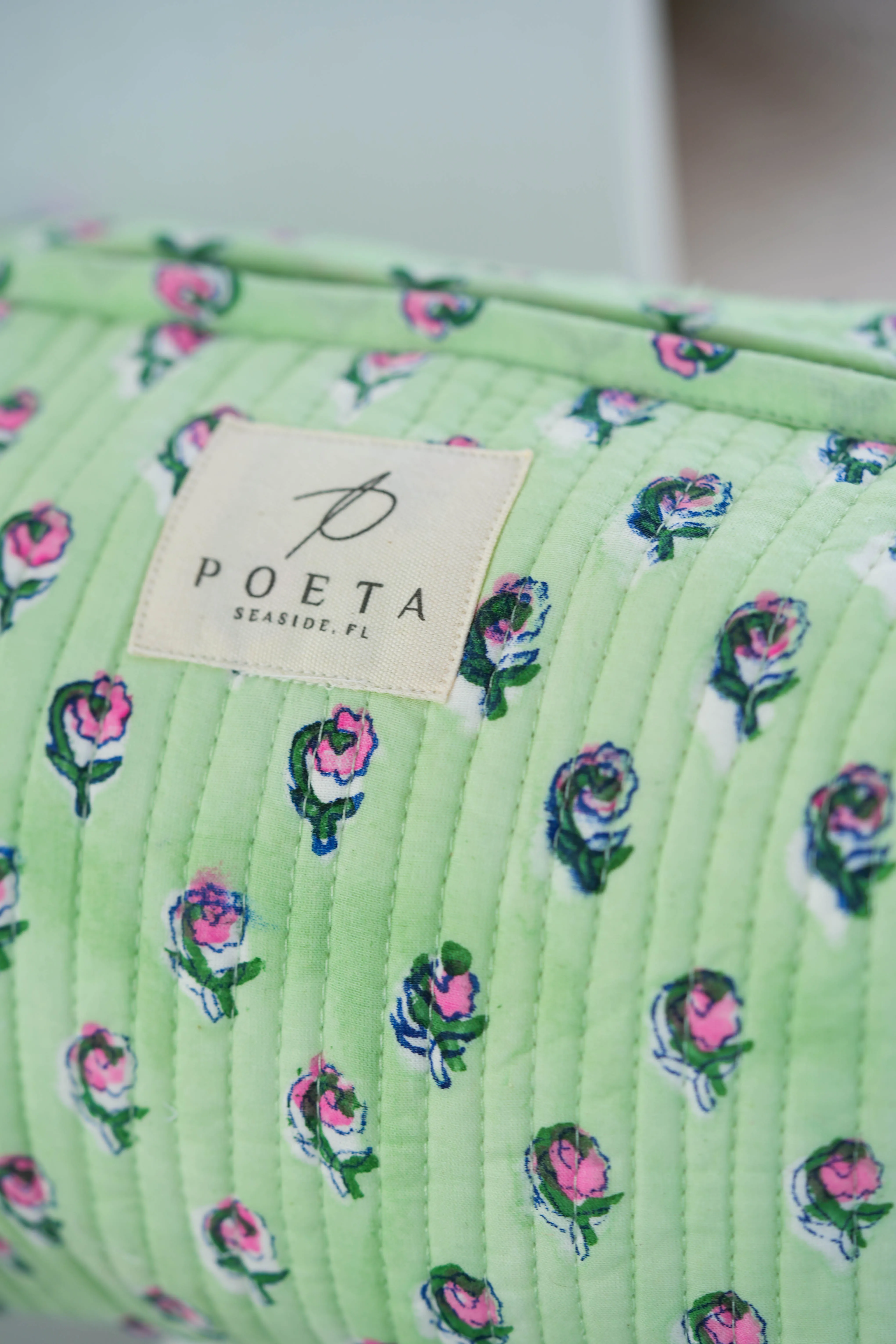 Green Daisy Cosmetic Bag