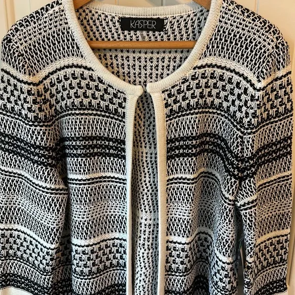 Kasper Women’s Open Front Cardigan Black/White striped pattern 3/4 sleeve Size L