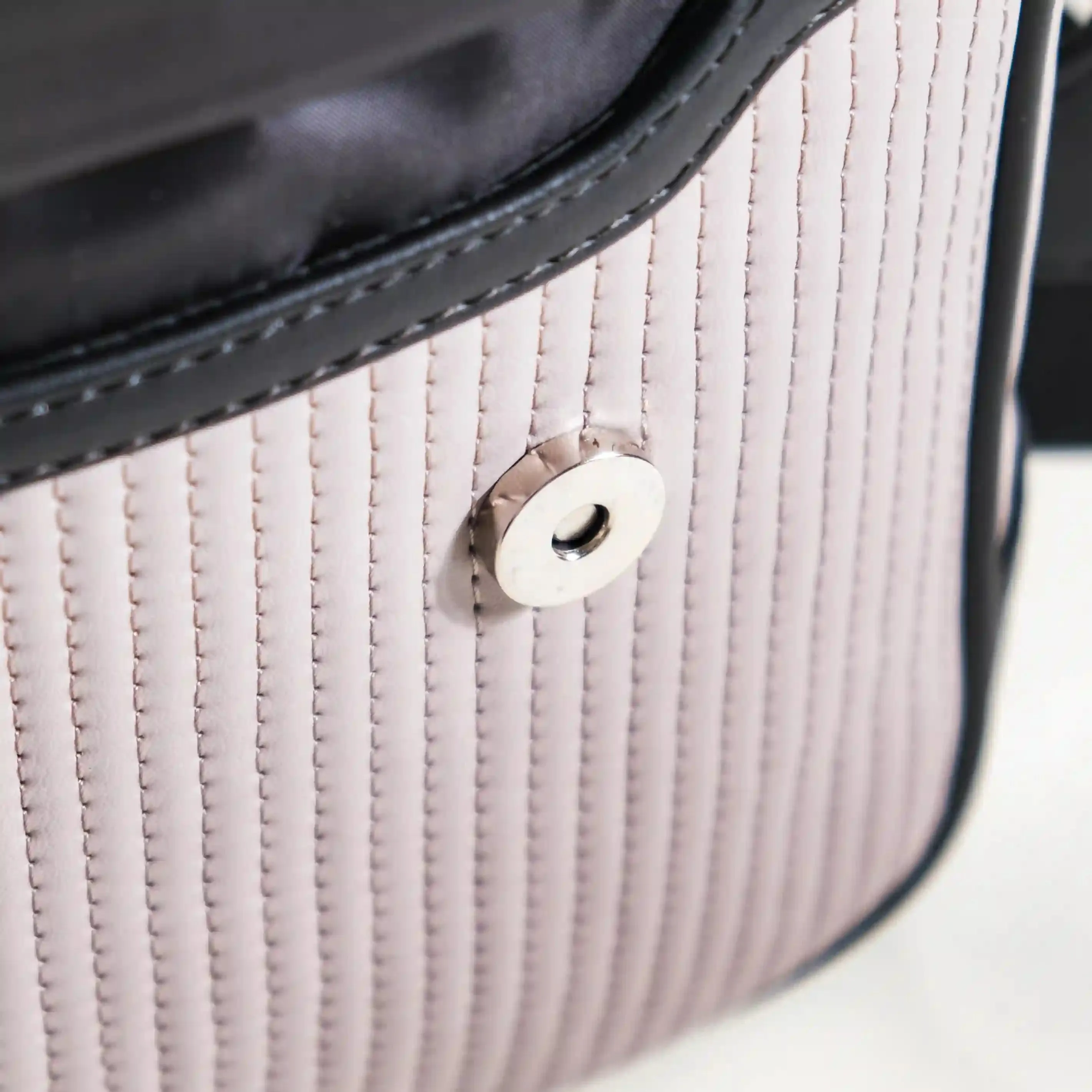 La Fusion Laptop Bag for Men and Women 14" x 10"