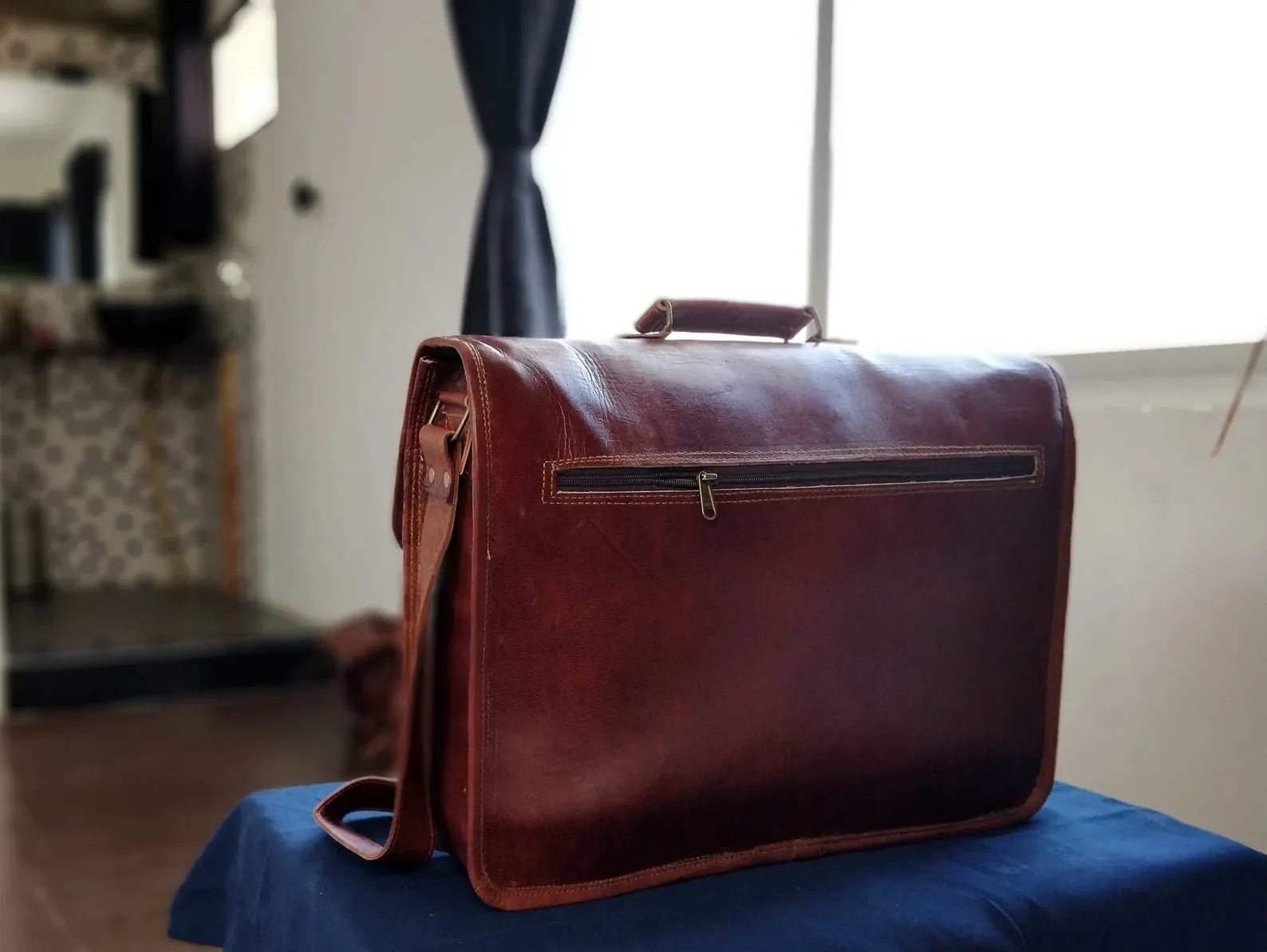 leather messenger bag laptop bag