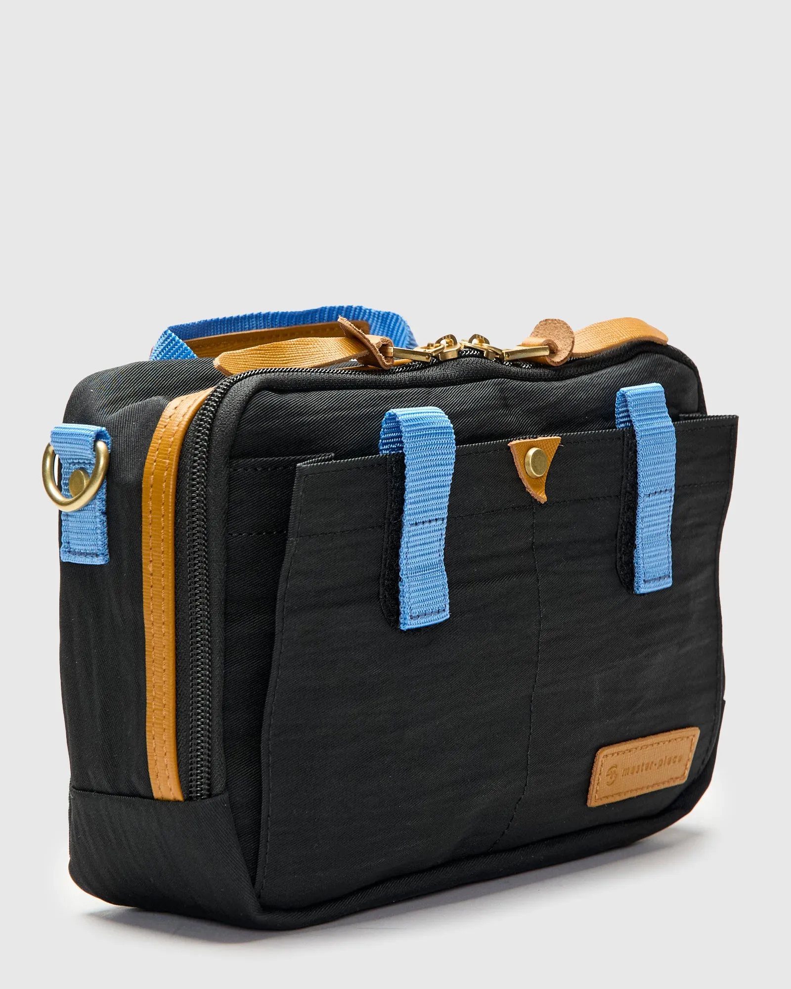 Link Shoulder Bag v2 in Black