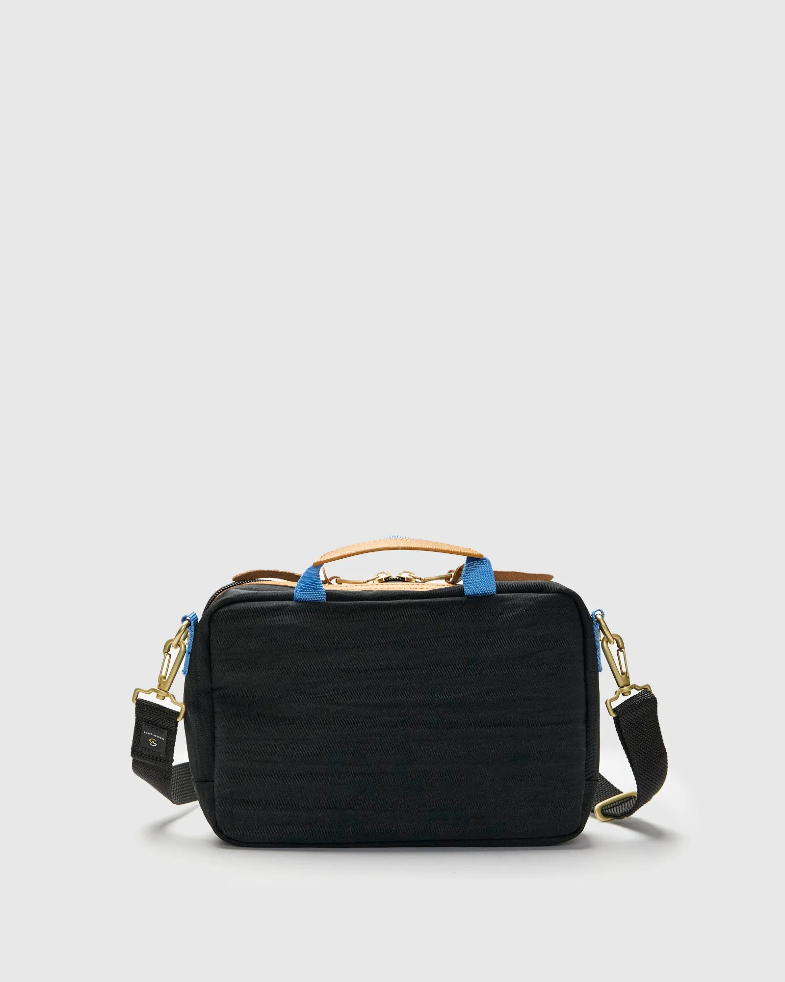 Link Shoulder Bag v2 in Black