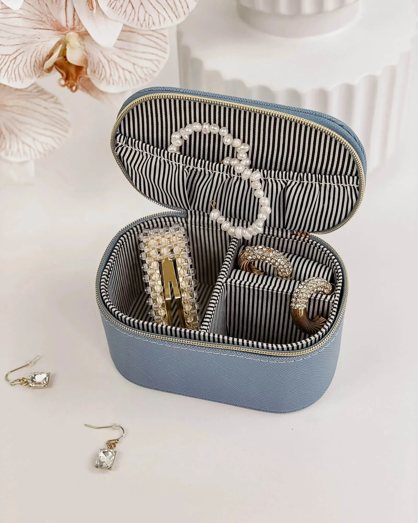 LOUENHIDE Olive Jewellery Box - Wedgewood Blue