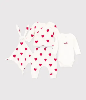 NEWBORN BABY HEART PATTERNED GIFT SET