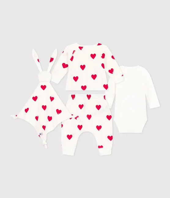 NEWBORN BABY HEART PATTERNED GIFT SET