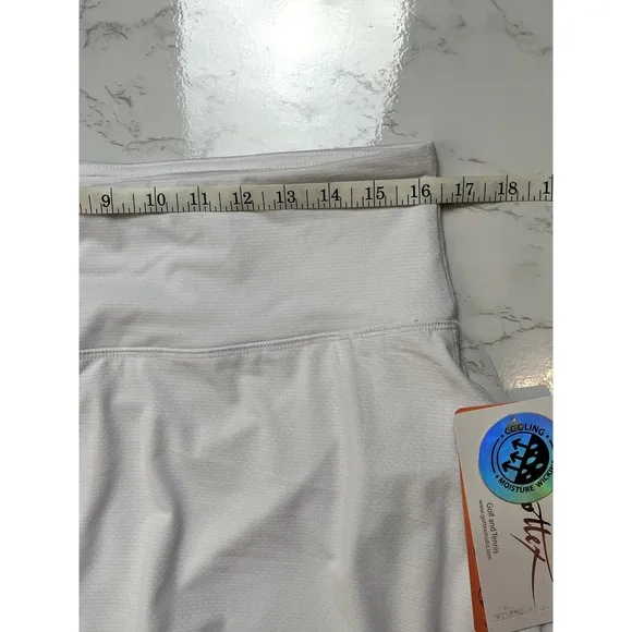 NWT Gottex women's golf and tennis skort in white, size L