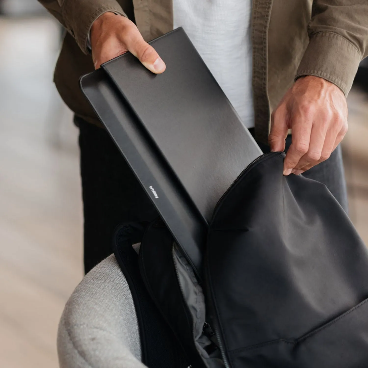 Orbitkey Hybrid Laptop Sleeve 16"