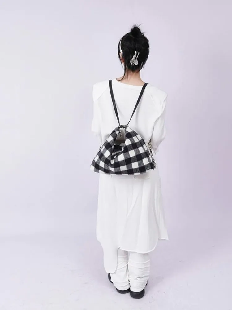 practical large-capacity school bag