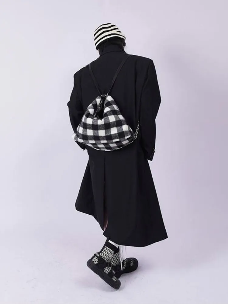 practical large-capacity school bag