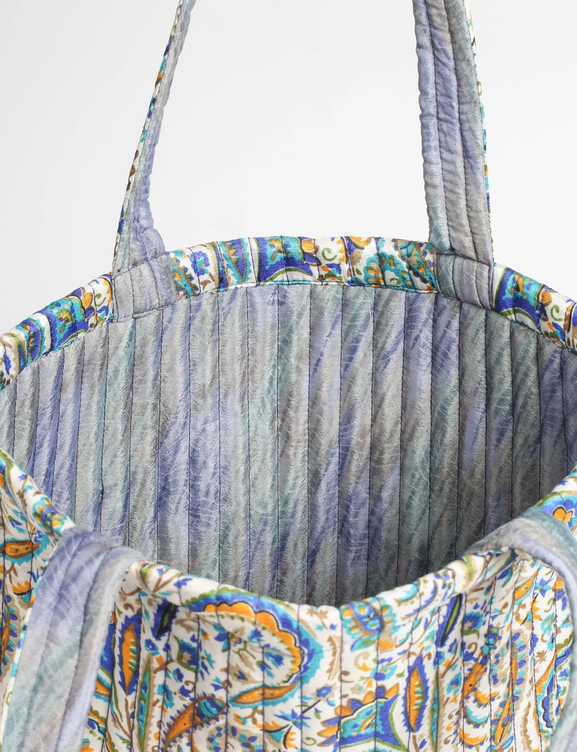 QUILTED SHOPPER BAG