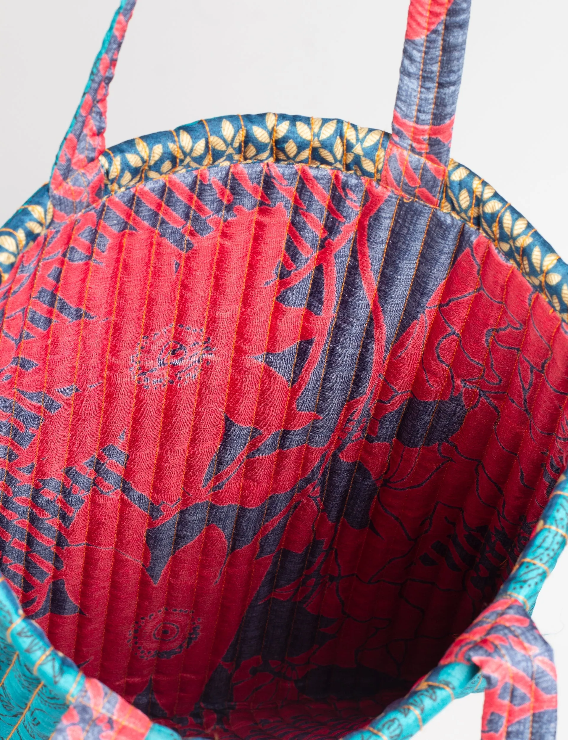 QUILTED SHOPPER BAG
