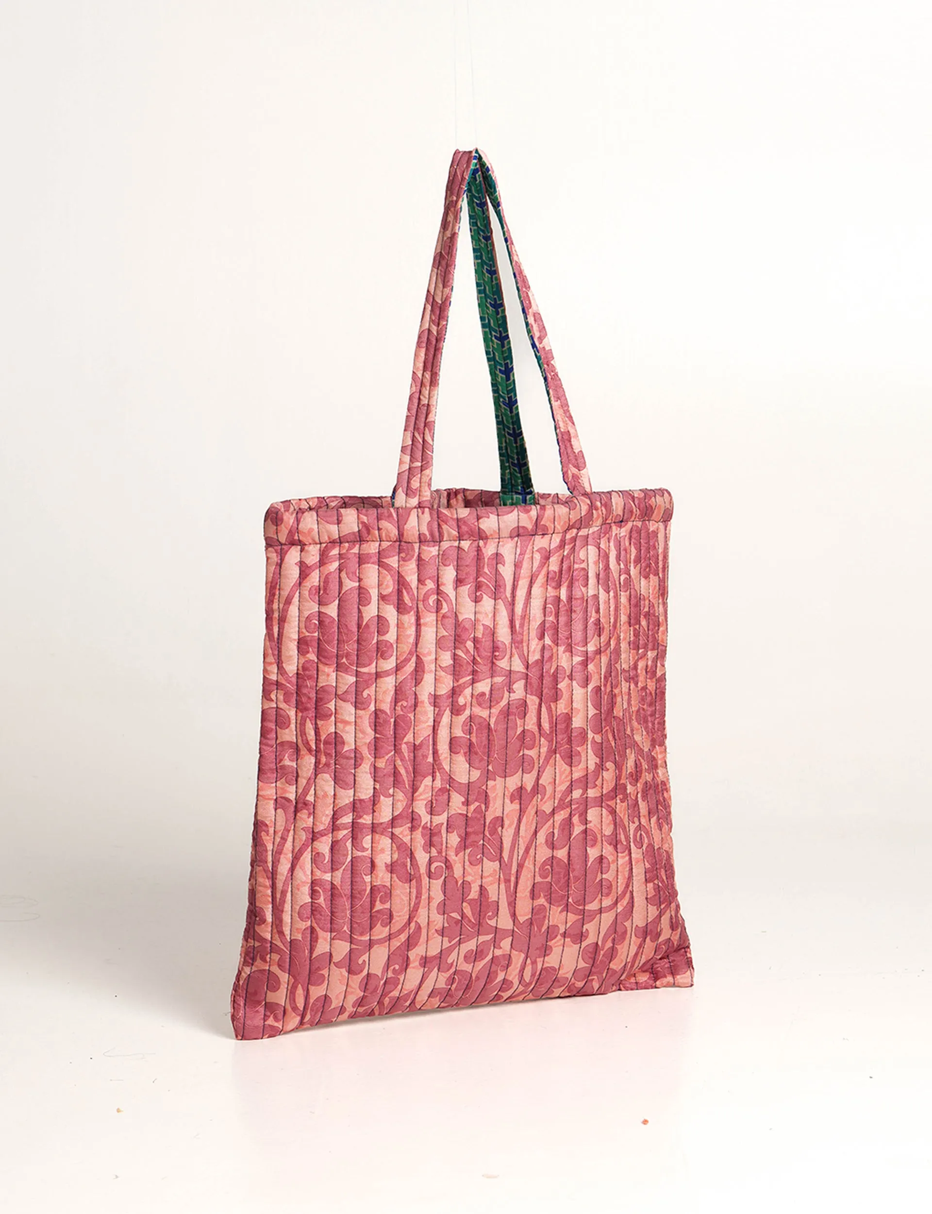 QUILTED SHOPPER BAG