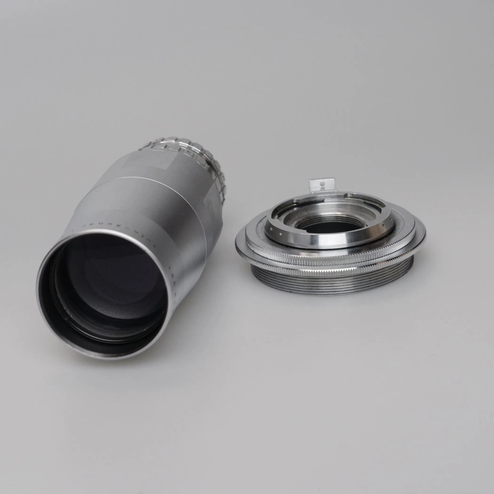 Schneider-Kreuznach Tele-Xenar 1:4 150mm (C-mount   adapter)