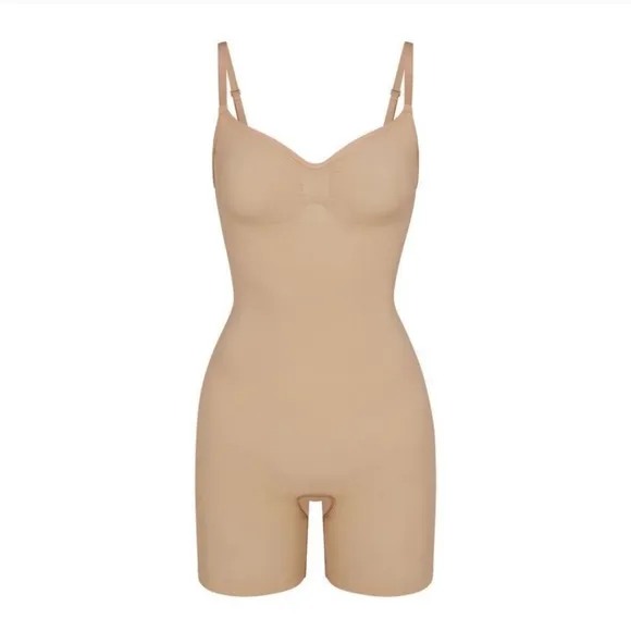 Skims Seamless Sculpt Mid Thigh Bodysuit Size S/M