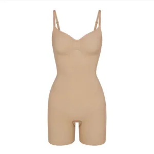 Skims Seamless Sculpt Mid Thigh Bodysuit Size S/M