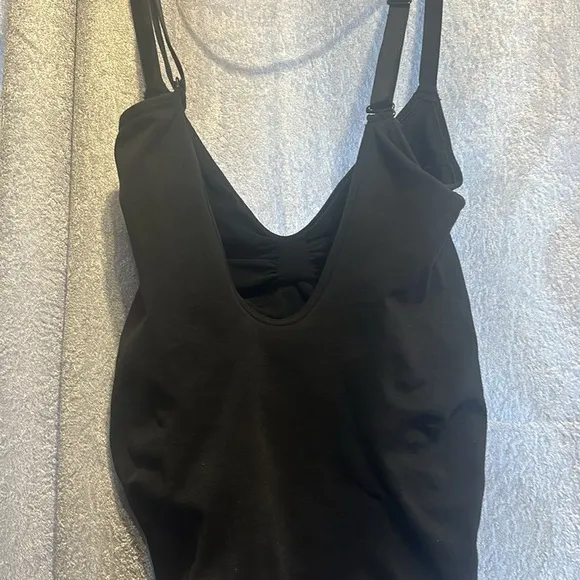 SKIMS seamless sculpt thong bodysuit size XL