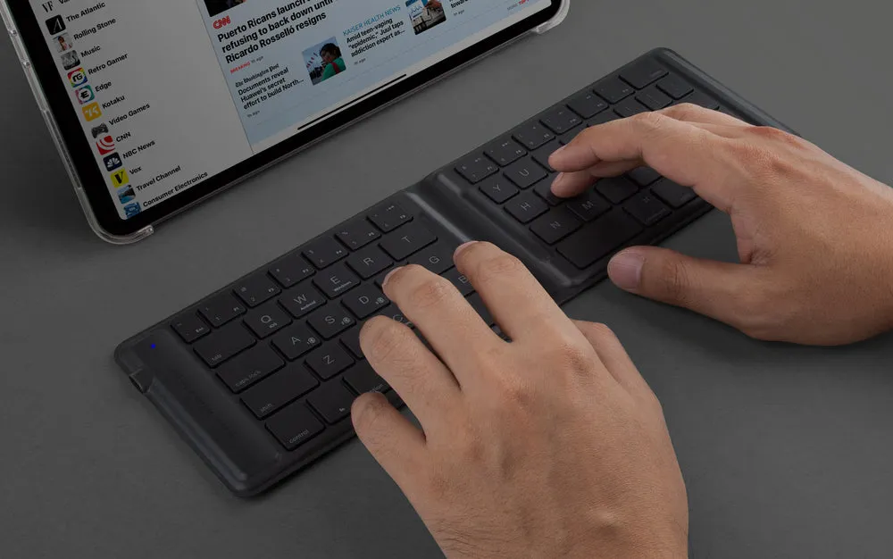 UNIQ FORIO FOLDABLE BLUETOOTH KEYBOARD - LICHEN GREEN (LICHEN GREEN) - LICHEN GREEN