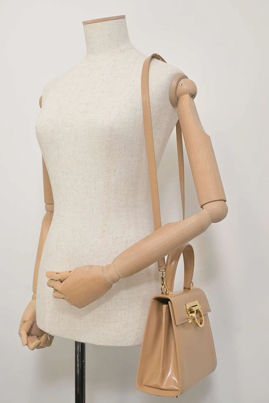 [WB6945] Salvatore Ferragamo | Cross-Body Bag