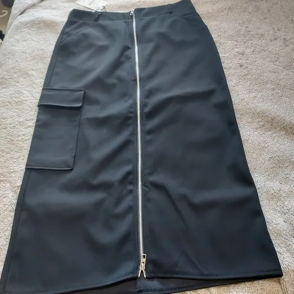 Zara Zippered midi Skirt