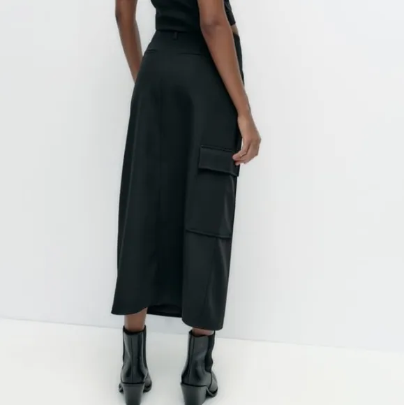 Zara Zippered midi Skirt